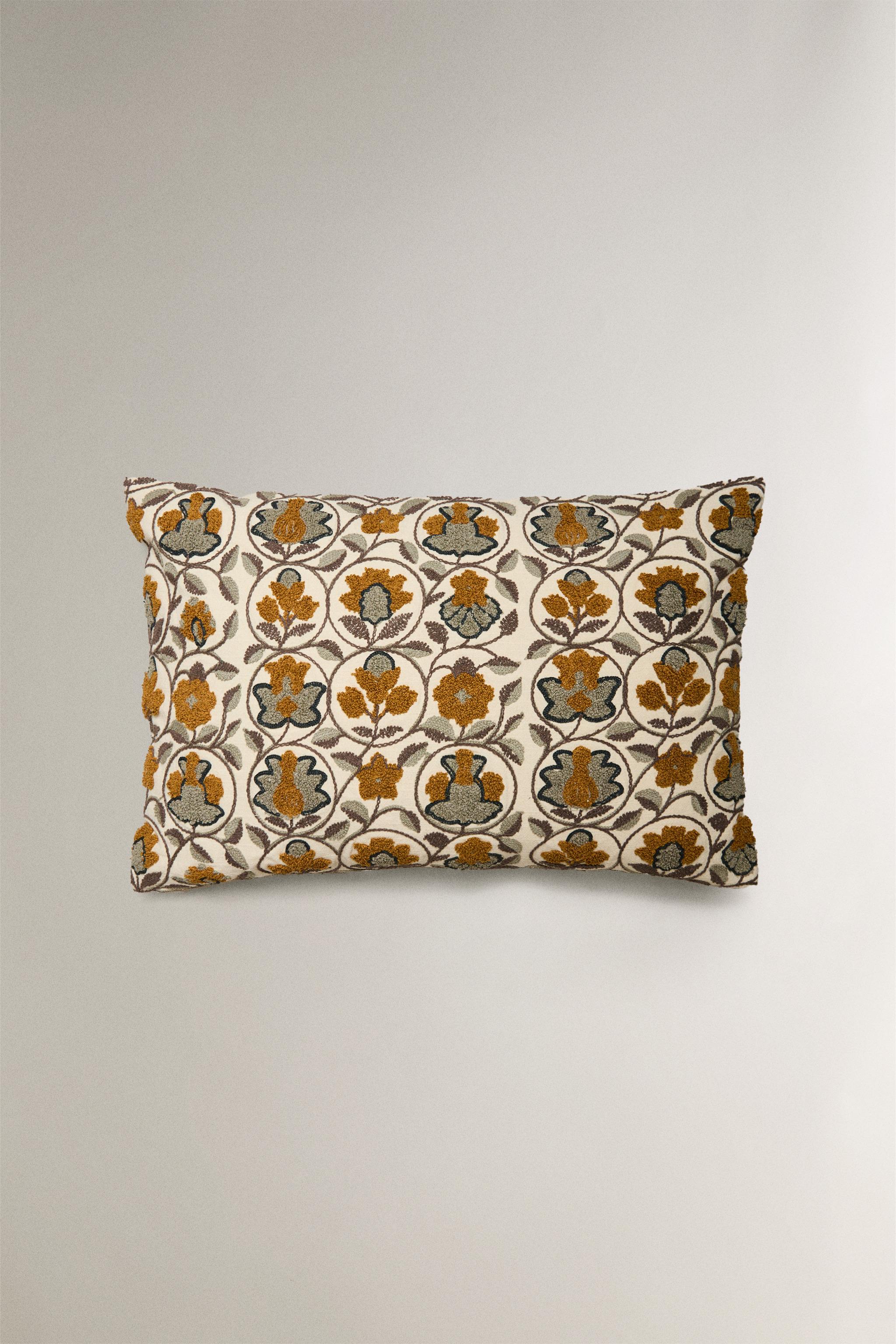 TUFTING THROW PILLOW COVER